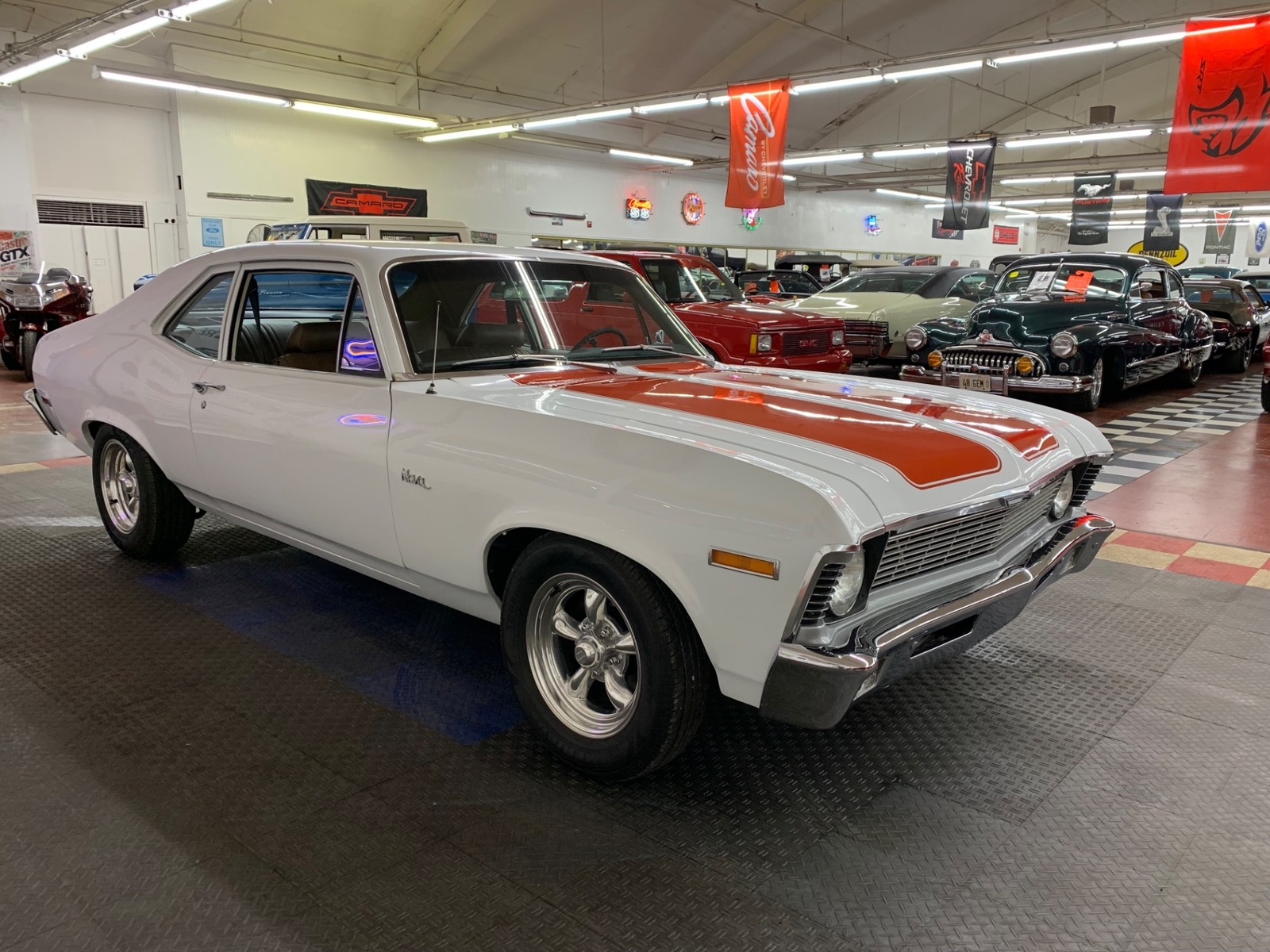 Chevrolet-Nova-1972-2-Door-9