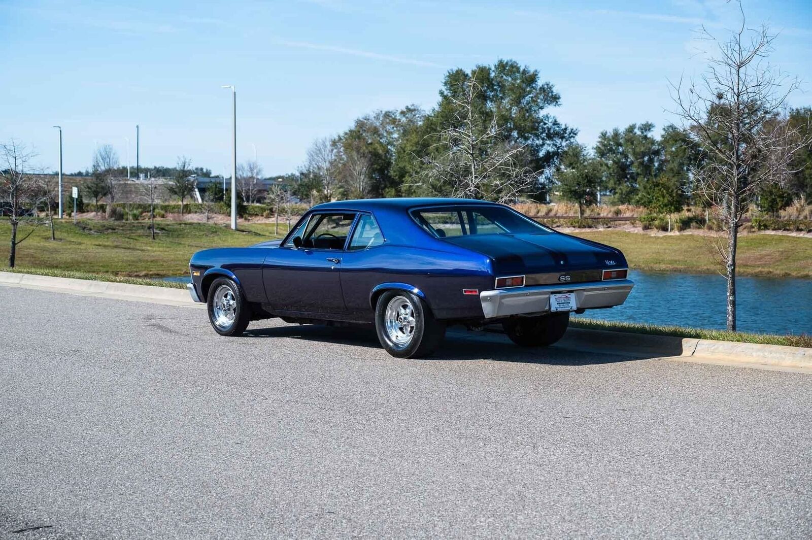 Chevrolet-Nova-1972-2d-2-Door-Hard-TOP-3