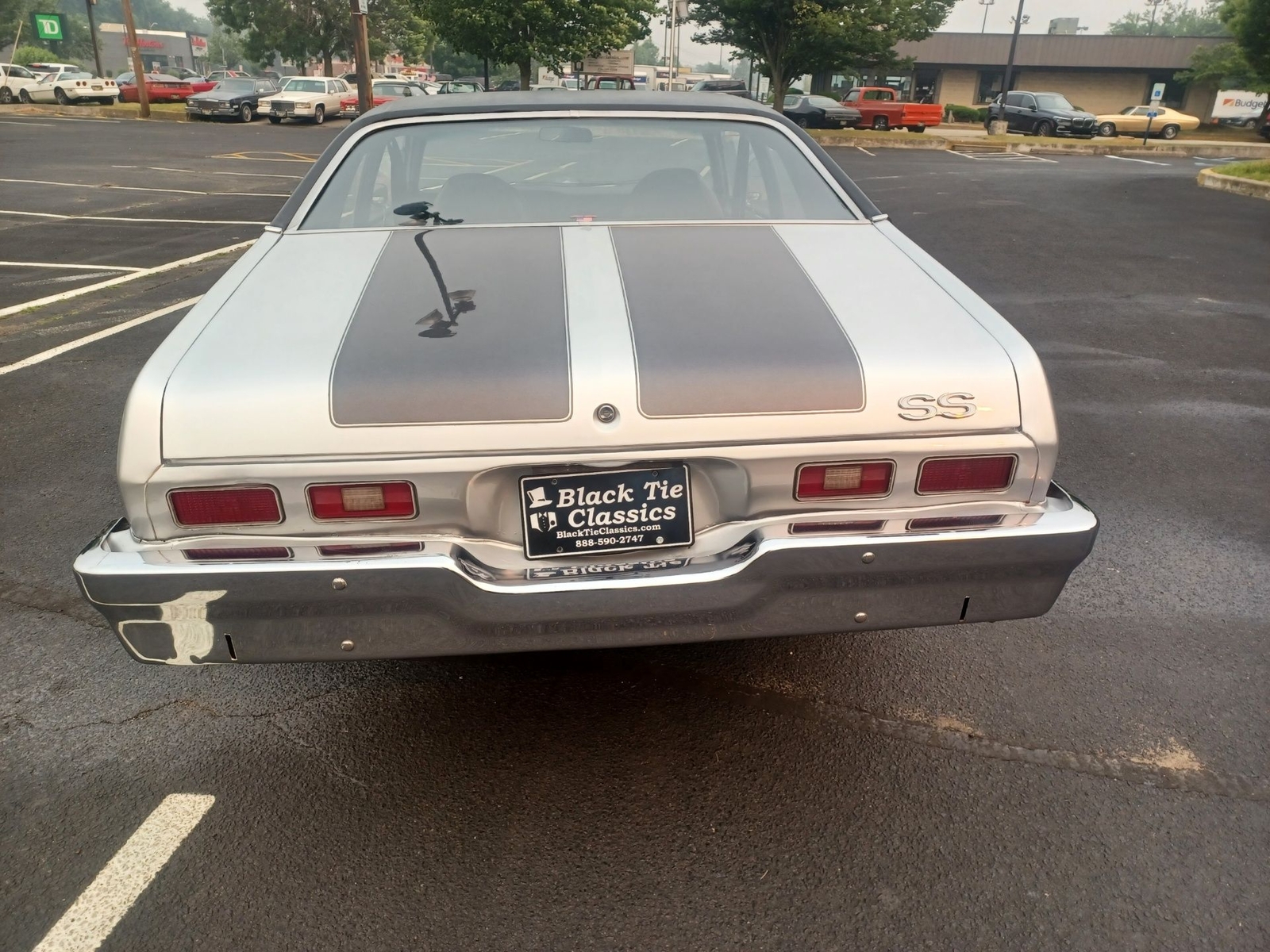 Chevrolet-Nova-1973-Two-Door-Coupe-11