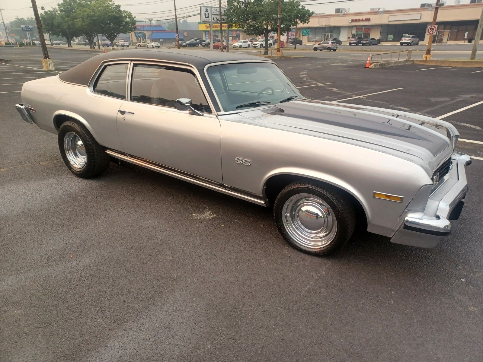 Chevrolet-Nova-1973-Two-Door-Coupe-2