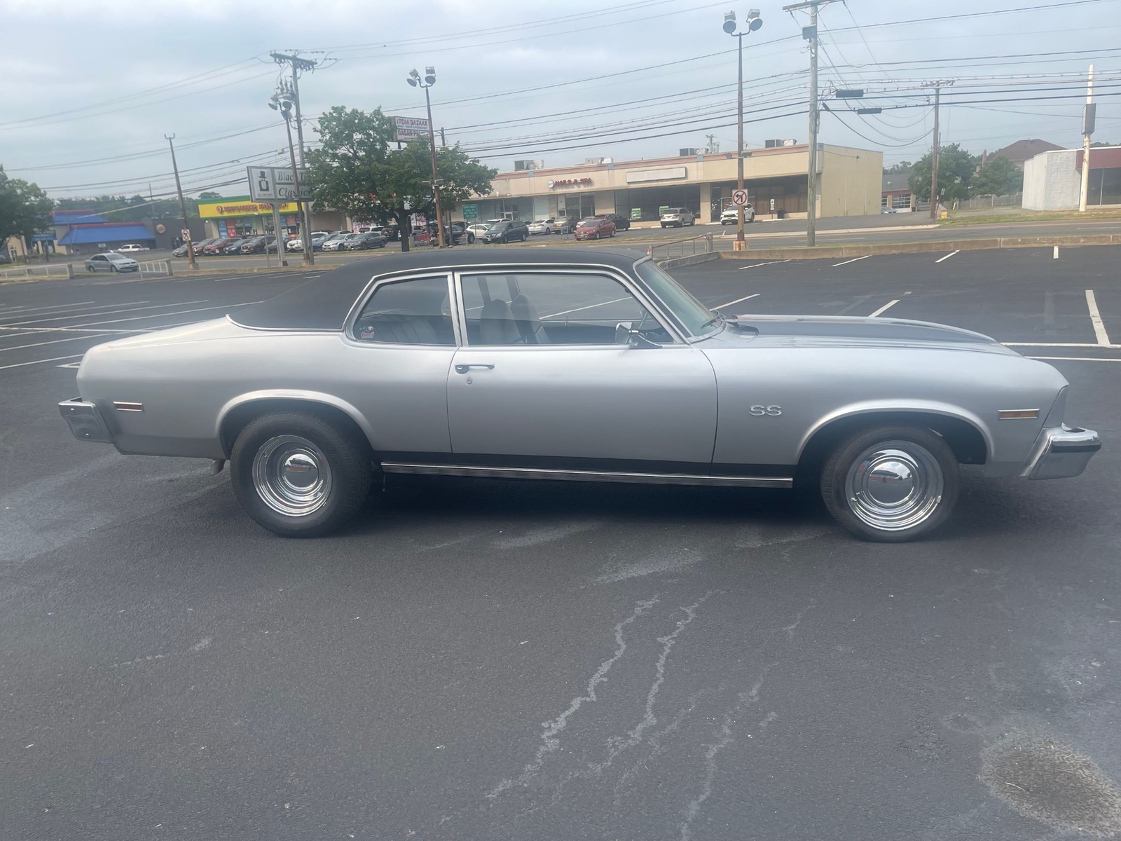 Chevrolet-Nova-1973-Two-Door-Coupe-7