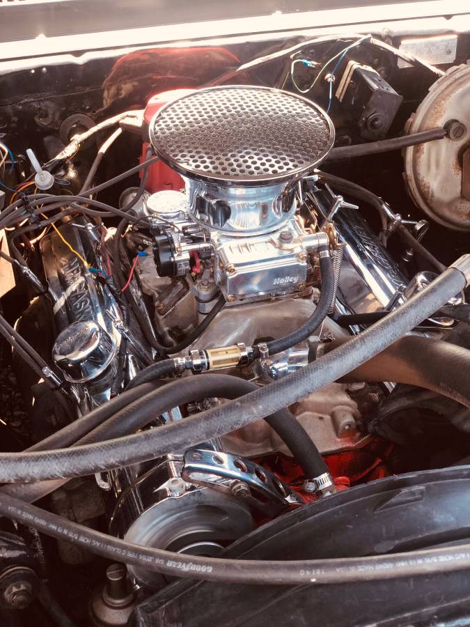 Chevrolet-Nova-hatchback-1975-black-10