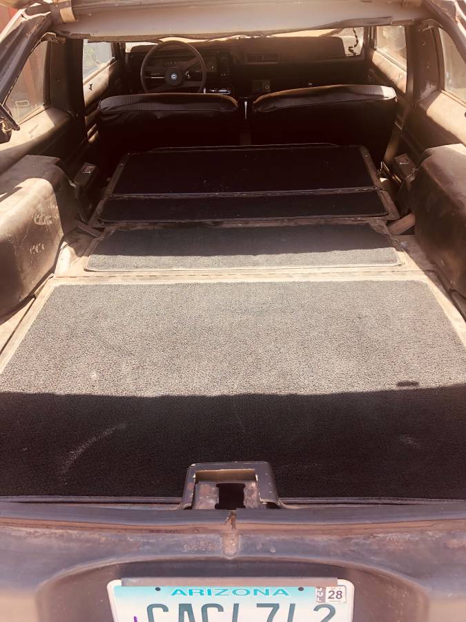 Chevrolet-Nova-hatchback-1975-black-5