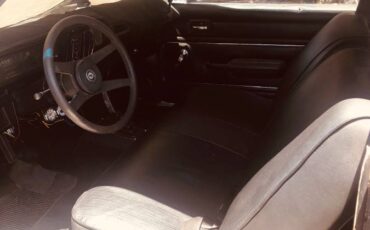 Chevrolet-Nova-hatchback-1975-black-7