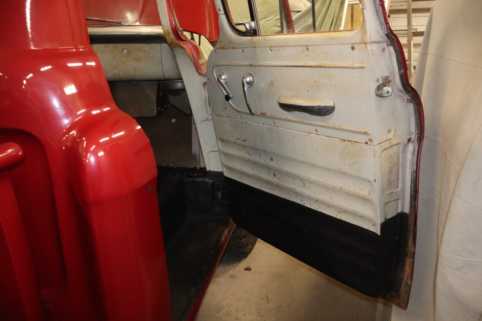 Chevrolet-Other-Pickups-1957-13