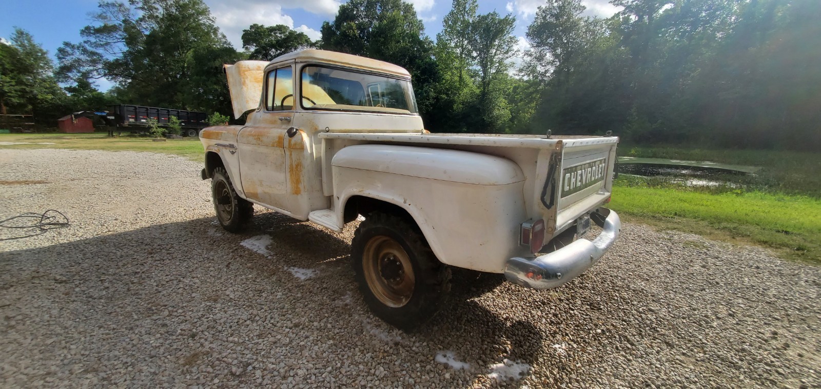 Chevrolet-Other-Pickups-1957-19