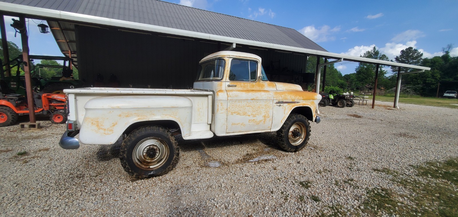 Chevrolet-Other-Pickups-1957-2