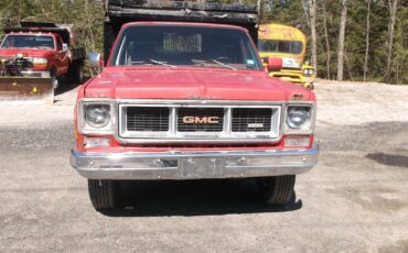 Chevrolet-Other-Pickups-1974-Cab-Chassis-8