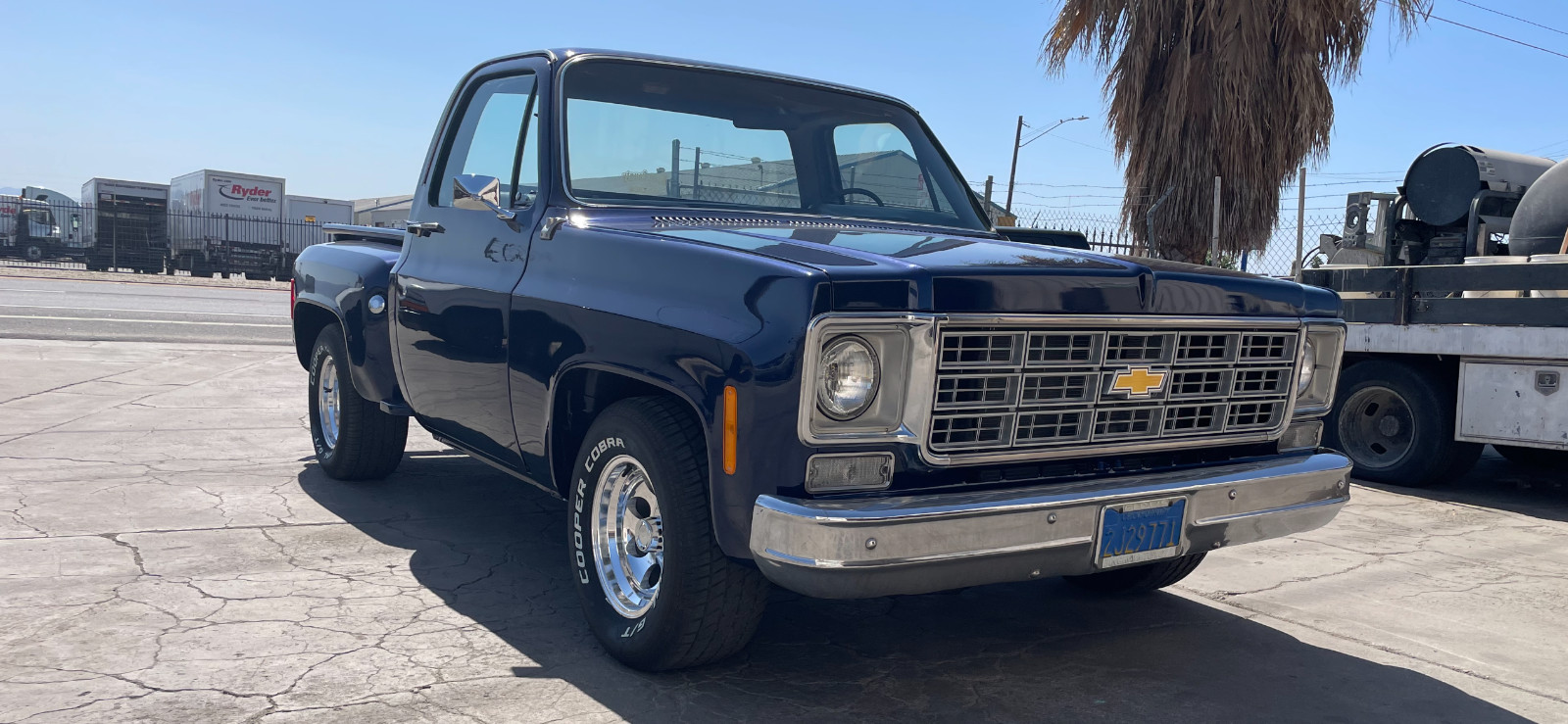 Chevrolet-Other-Pickups-1977-2