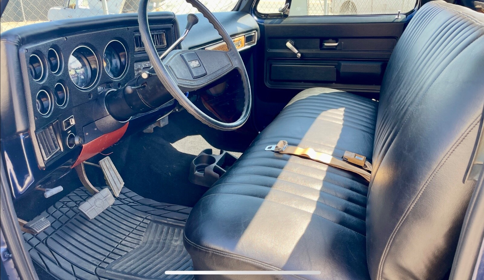 Chevrolet-Other-Pickups-1977-32