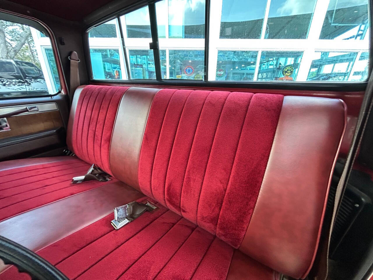 Chevrolet-Other-Pickups-1984-Pickup-Truck-22