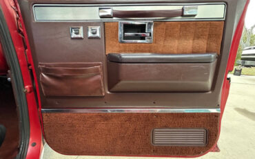 Chevrolet-Other-Pickups-1984-Pickup-Truck-24