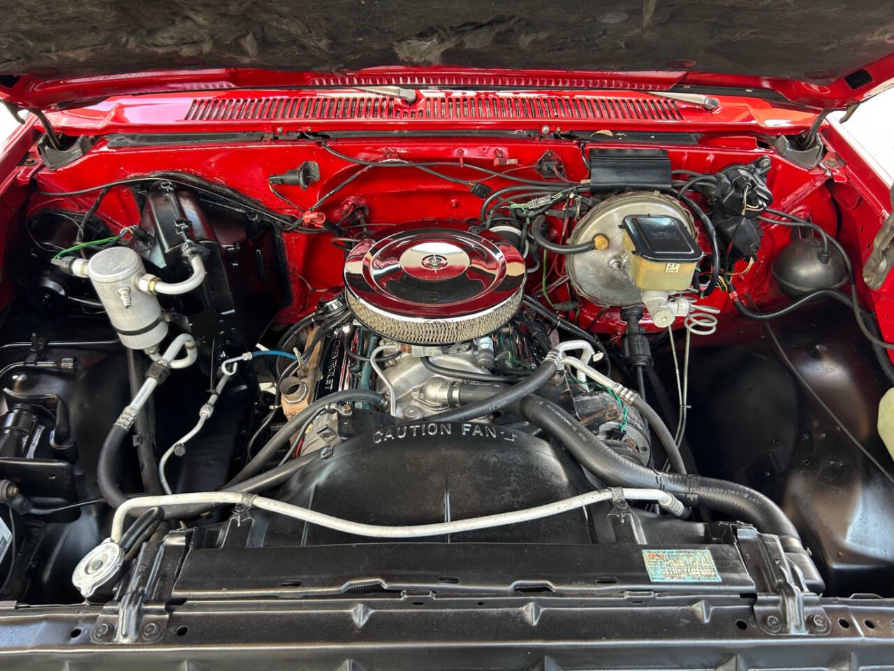 Chevrolet-Other-Pickups-1984-Pickup-Truck-32
