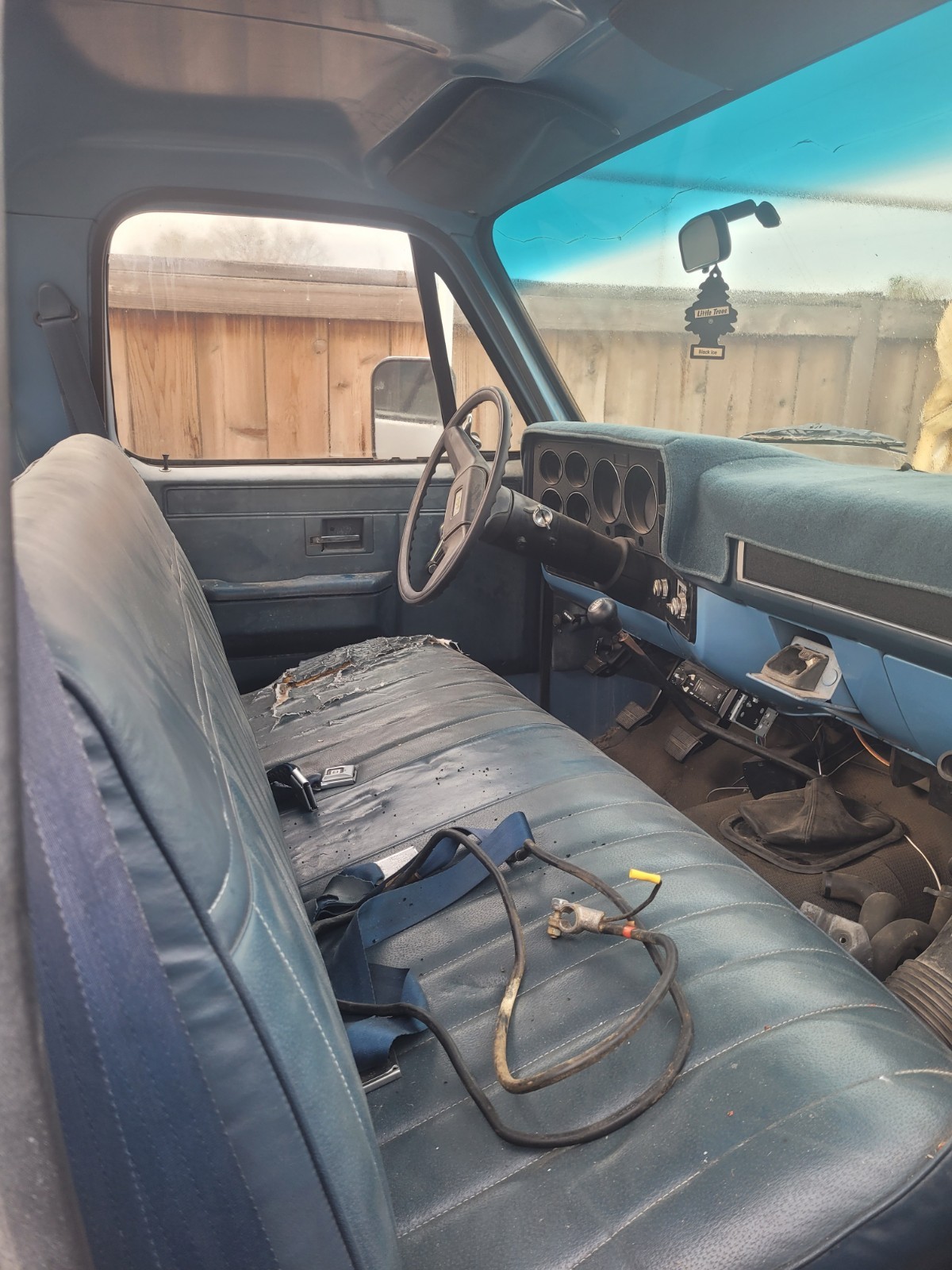 Chevrolet-Other-Pickups-1986-Pickup-Truck-4