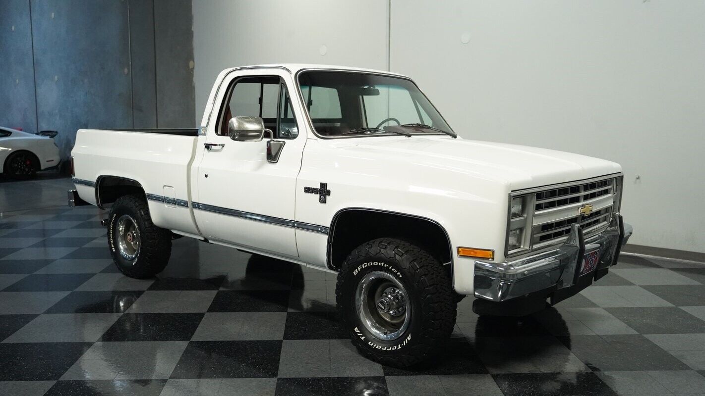 Chevrolet-Other-Pickups-1987-Pickup-Truck-12