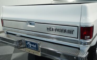 Chevrolet-Other-Pickups-1987-Pickup-Truck-23