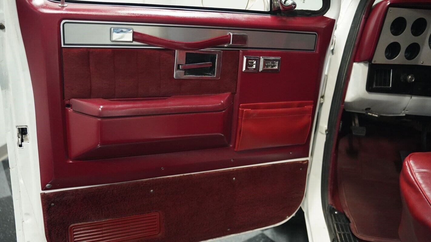 Chevrolet-Other-Pickups-1987-Pickup-Truck-32