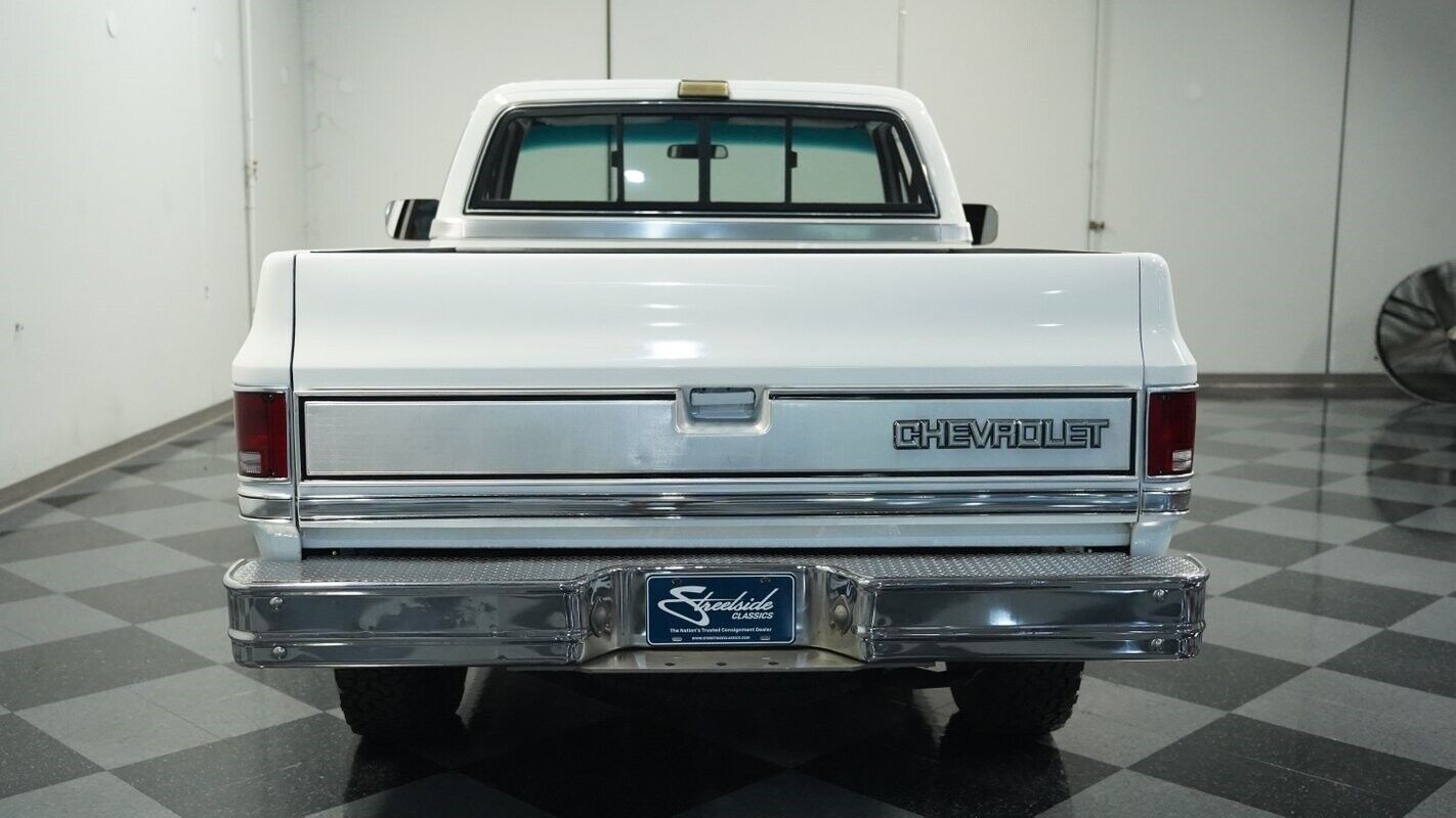 Chevrolet-Other-Pickups-1987-Pickup-Truck-8