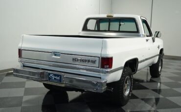 Chevrolet-Other-Pickups-1987-Pickup-Truck-9