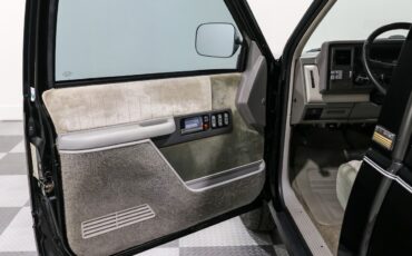Chevrolet-Other-Pickups-1991-Pickup-Truck-11