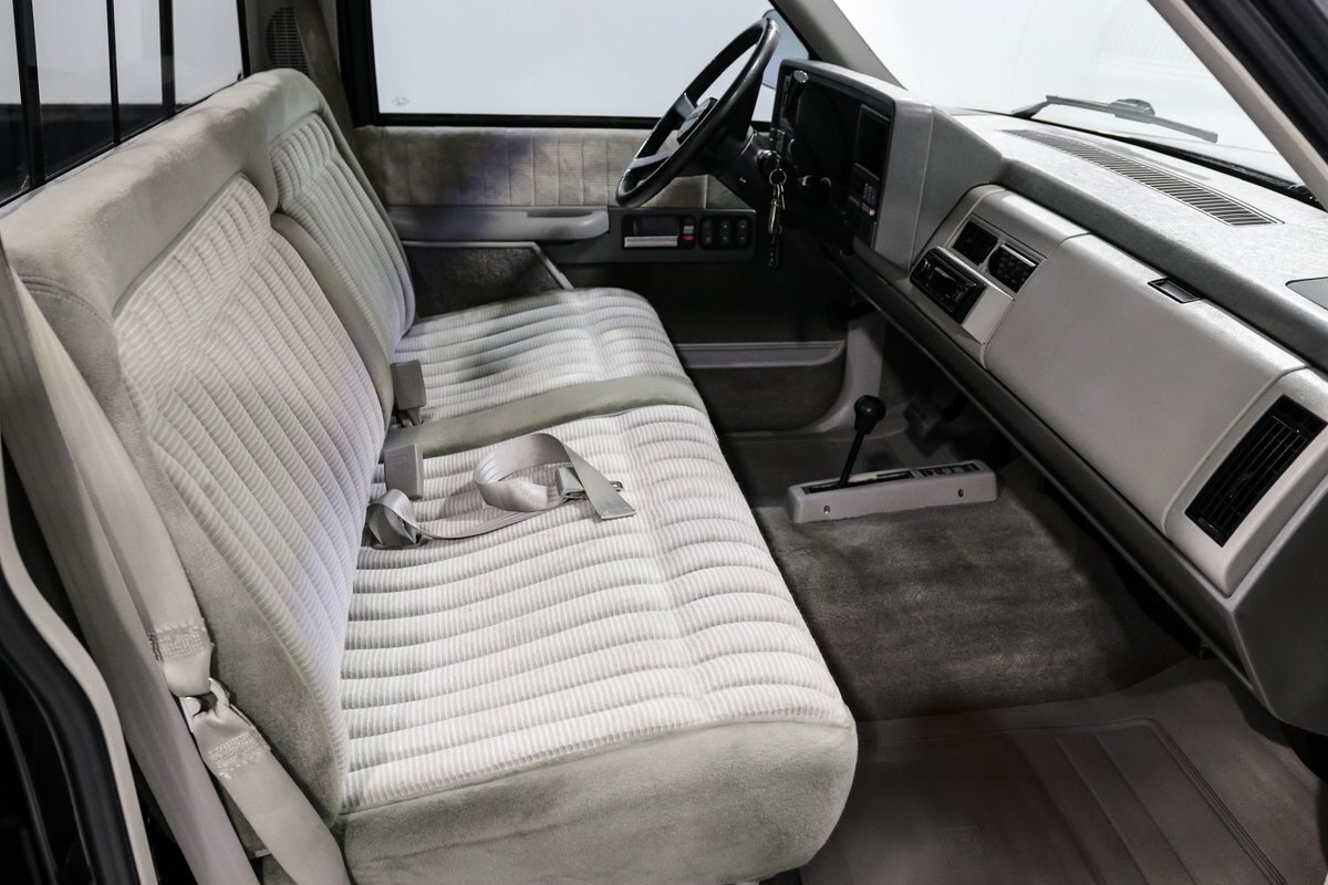 Chevrolet-Other-Pickups-1991-Pickup-Truck-16