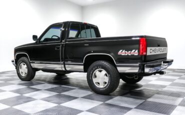 Chevrolet-Other-Pickups-1991-Pickup-Truck-4