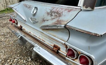 Chevrolet-Parkwood-1960-6