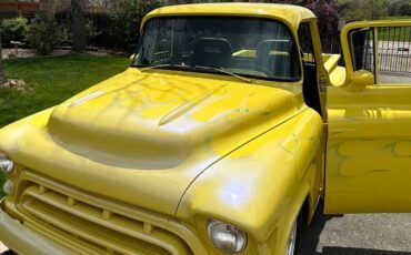 Chevrolet-Pickup-1957-custom-2