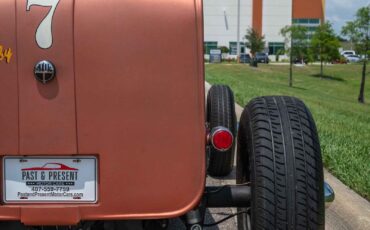 Chevrolet-Roadster-1927-2-Door-28