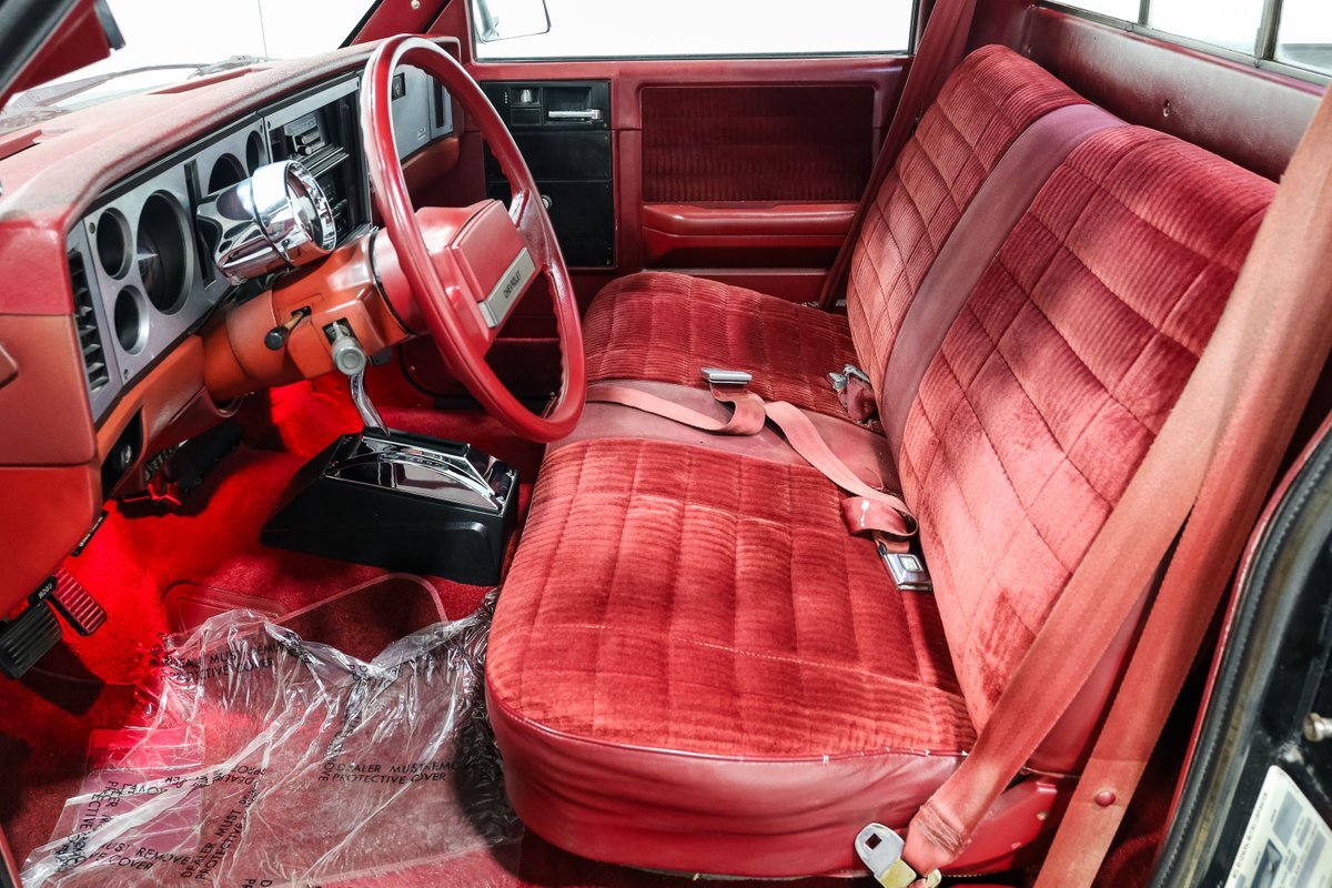 Chevrolet-S-10-1982-Pickup-Truck-13