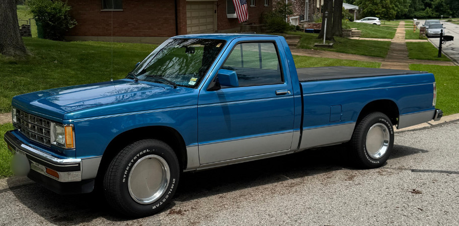 Chevrolet-S-10-1988-Crew-Cab-Pickup-1