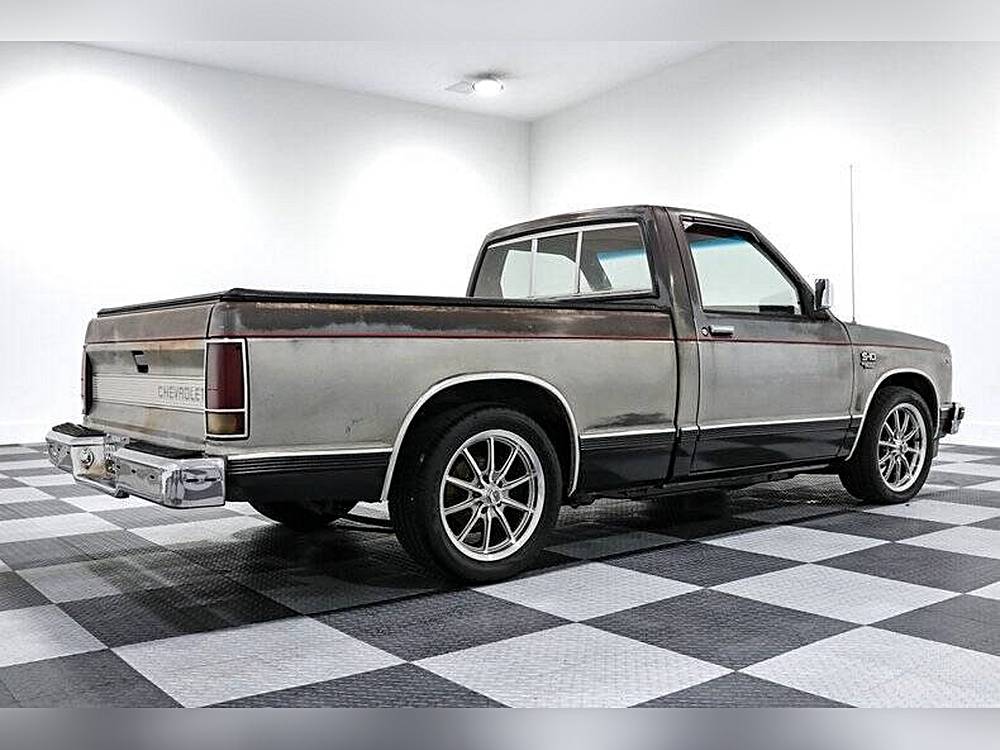 Chevrolet-S10-1982-custom-6