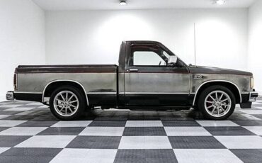Chevrolet-S10-1982-custom-7