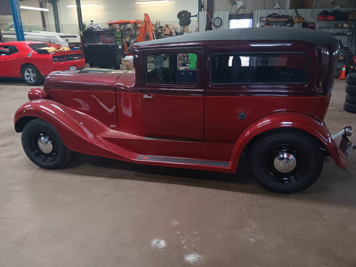 Chevrolet-Sedan-1932-14