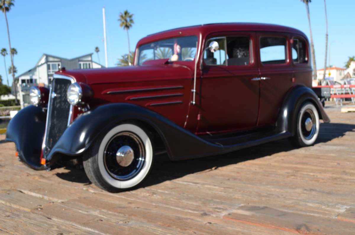 Chevrolet-Sedan-1934-custom-1