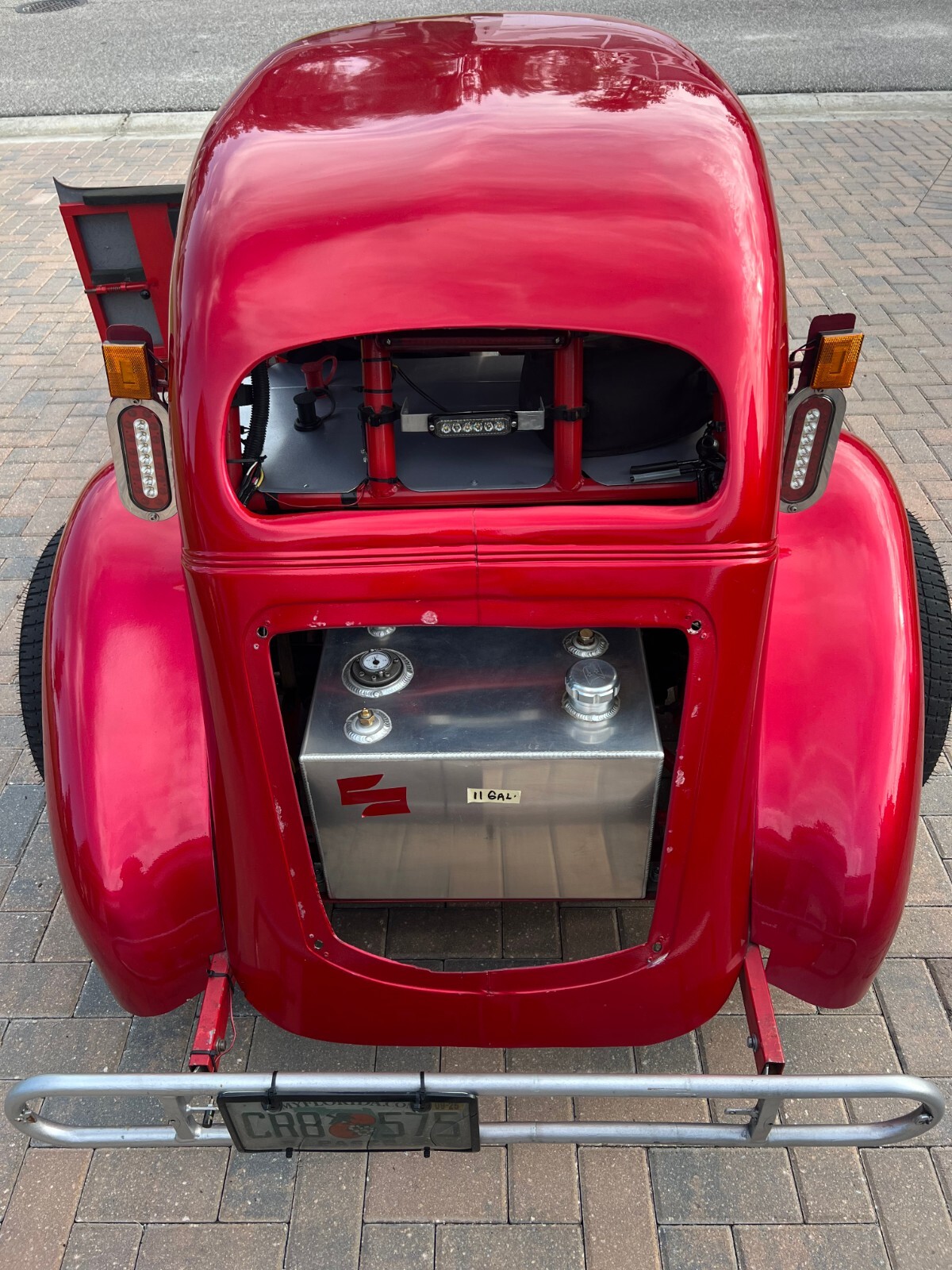 Chevrolet-Sedan-1937-Legend-3