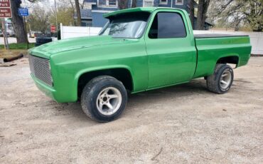Chevrolet-Short-bed-1983-green