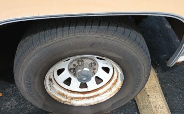 Chevrolet-Silverado-1500-1978-Standard-Cab-Pickup-2