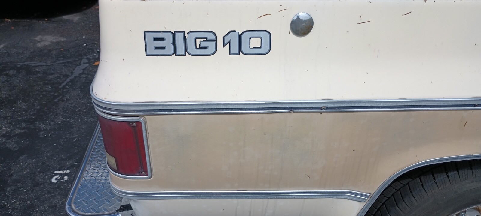 Chevrolet-Silverado-1500-1978-Standard-Cab-Pickup-4