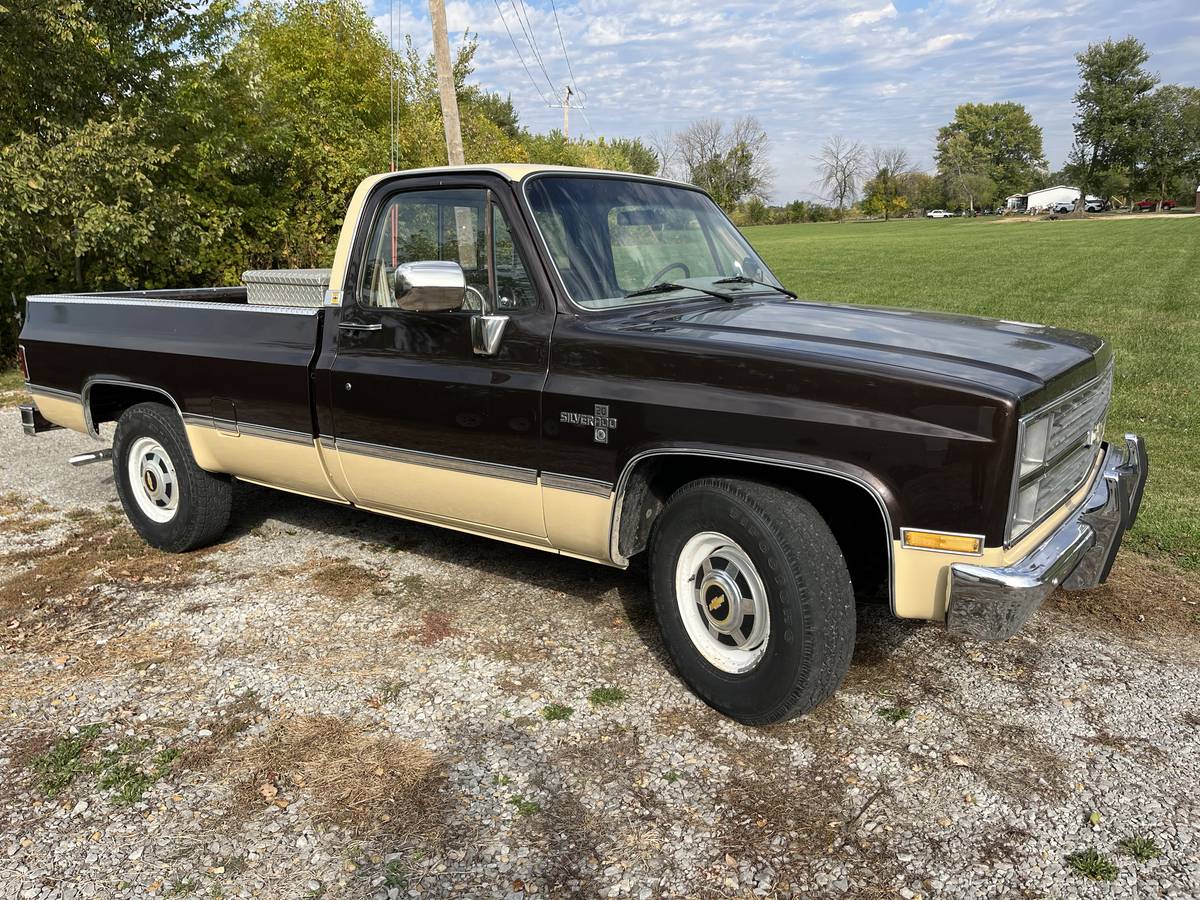 Chevrolet-Silverado-1500-1984-1