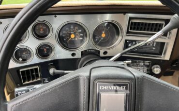 Chevrolet-Silverado-1500-1984-8
