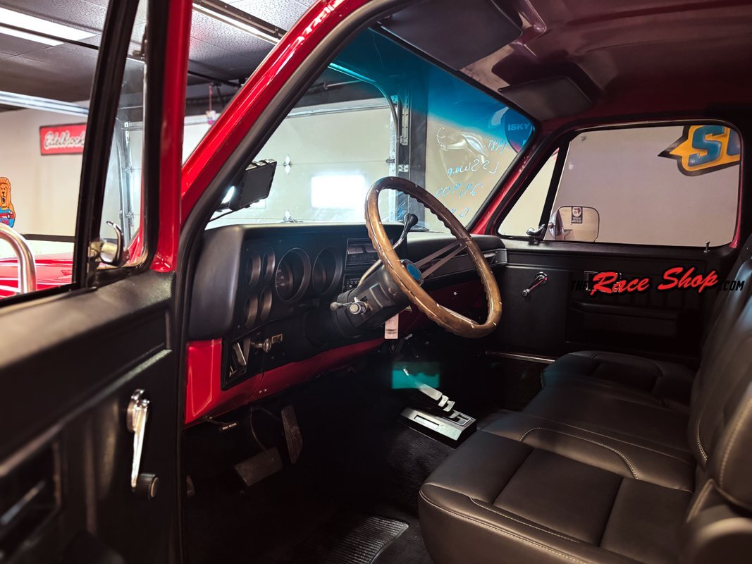 Chevrolet-Silverado-1500-1987-Pickup-Truck-12