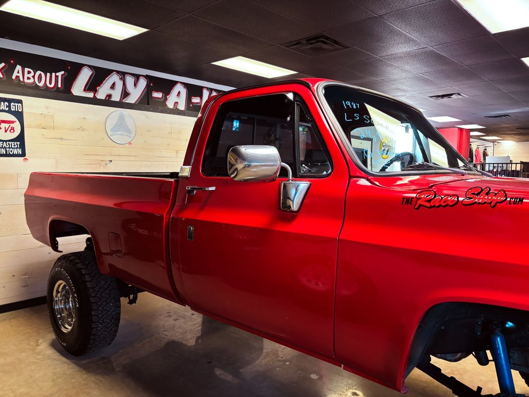 Chevrolet-Silverado-1500-1987-Pickup-Truck-5