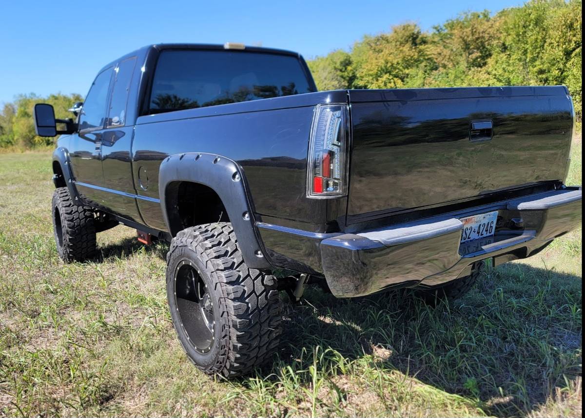 Chevrolet-Silverado-1500-1992-black-3