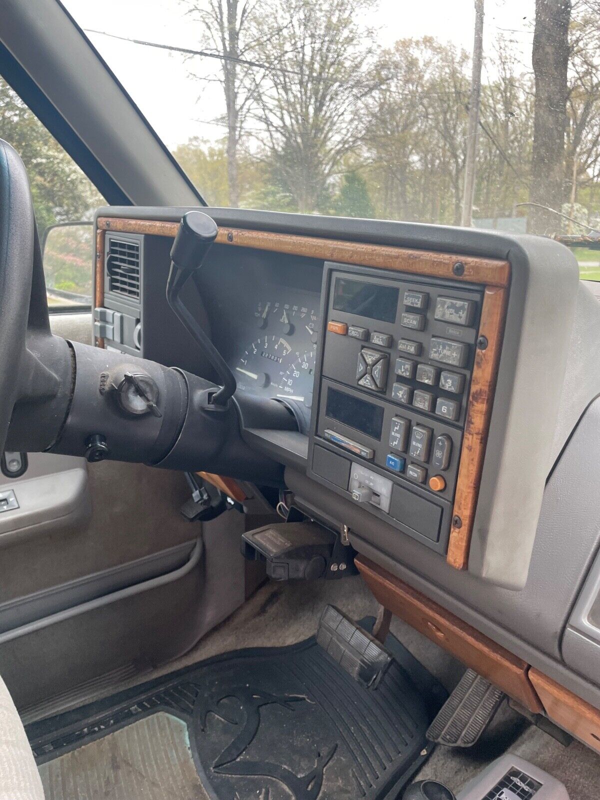 Chevrolet-Silverado-1500-1993-SUV-3