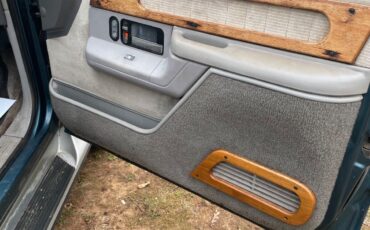 Chevrolet-Silverado-1500-1993-SUV-5