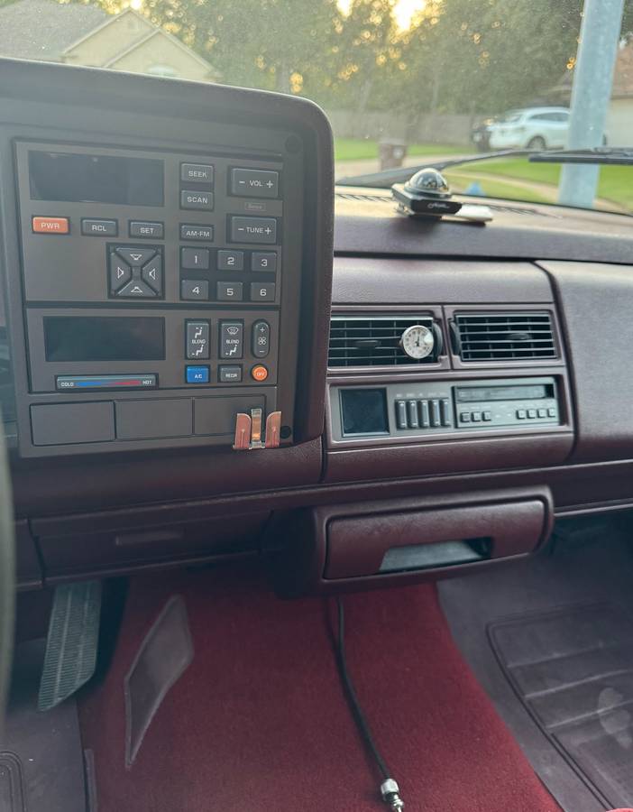 Chevrolet-Silverado-1500-1993-grey-1