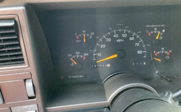 Chevrolet-Silverado-1500-1994-Standard-Cab-Pickup-13