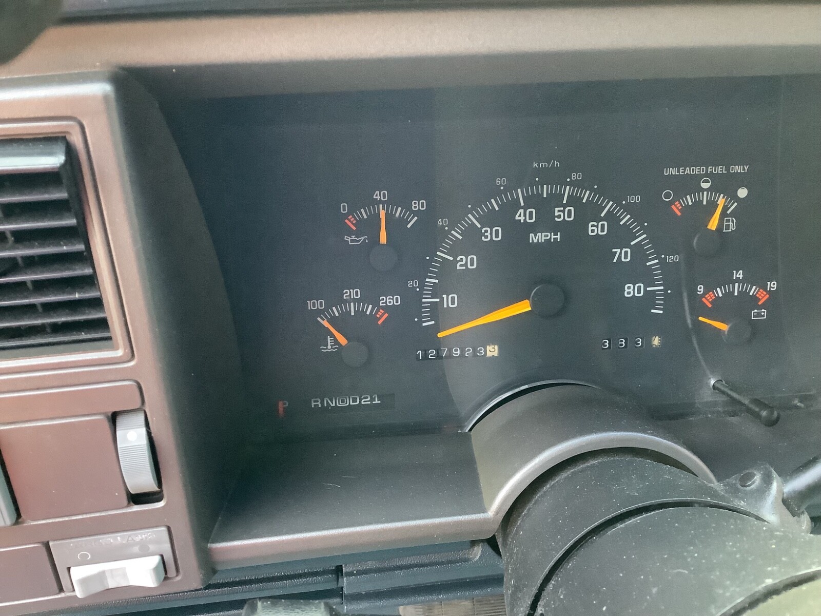 Chevrolet-Silverado-1500-1994-Standard-Cab-Pickup-13