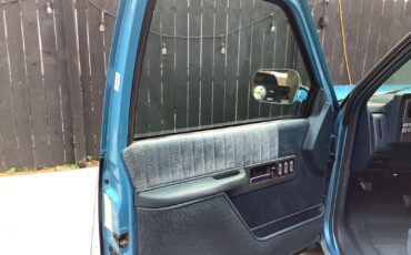 Chevrolet-Silverado-1500-1994-Standard-Cab-Pickup-16